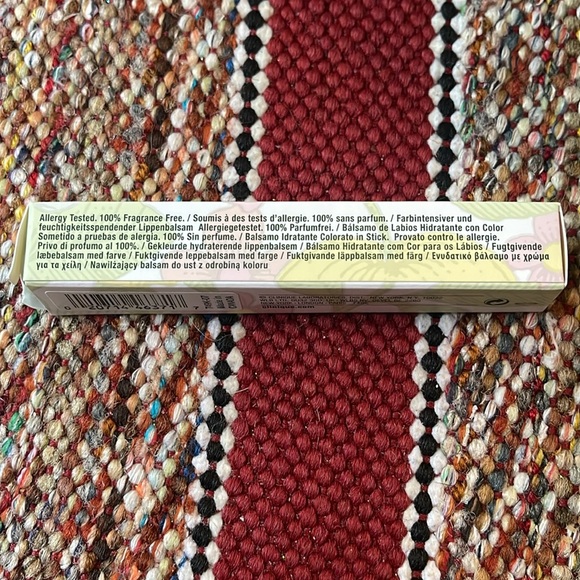 Clinique Chubby Sticks Moisturizing Lib Colour Balm in 07 super strawberry NIB - Picture 3 of 7